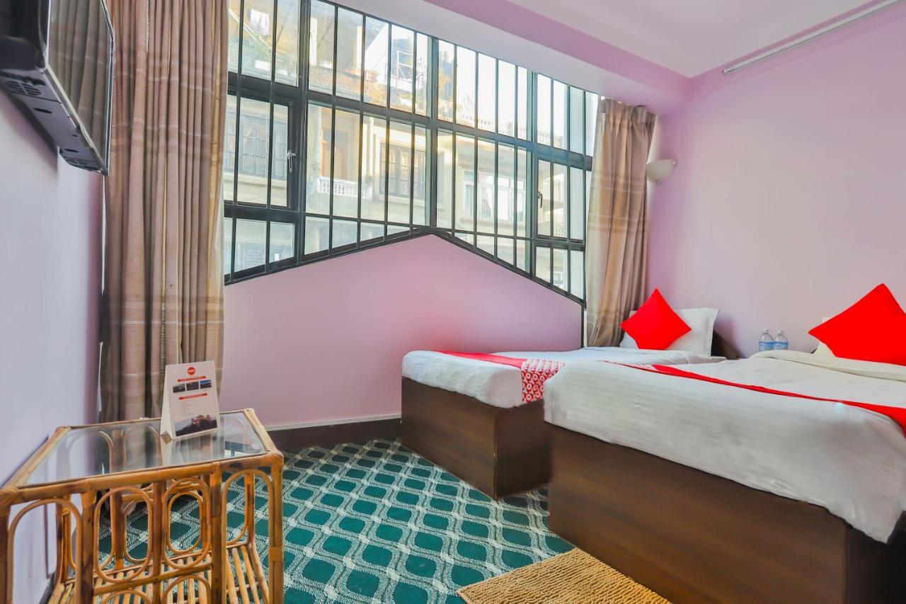 Oyo 720 Lekali Homes And Restaurant Kathmandu Bagian luar foto
