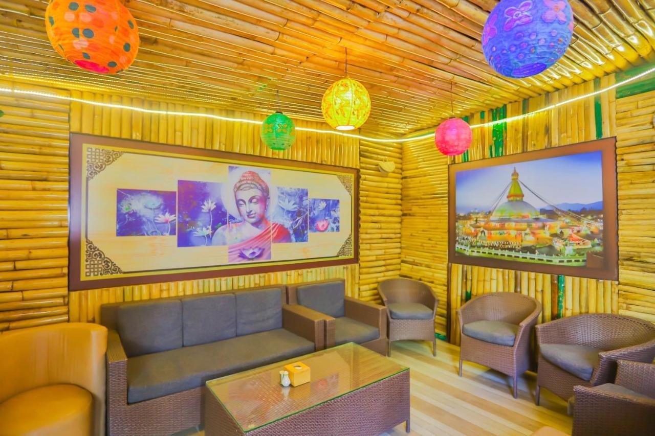 Oyo 720 Lekali Homes And Restaurant Kathmandu Bagian luar foto