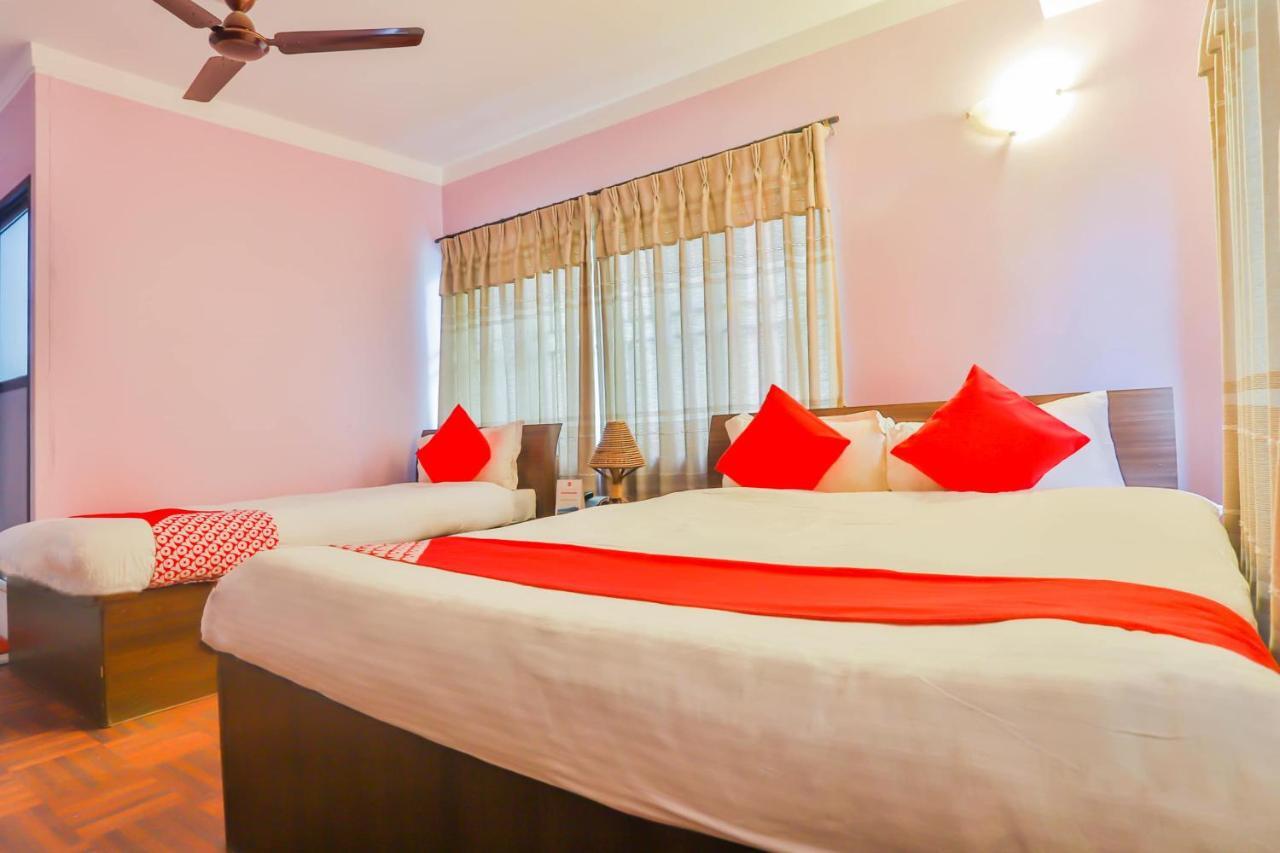 Oyo 720 Lekali Homes And Restaurant Kathmandu Bagian luar foto